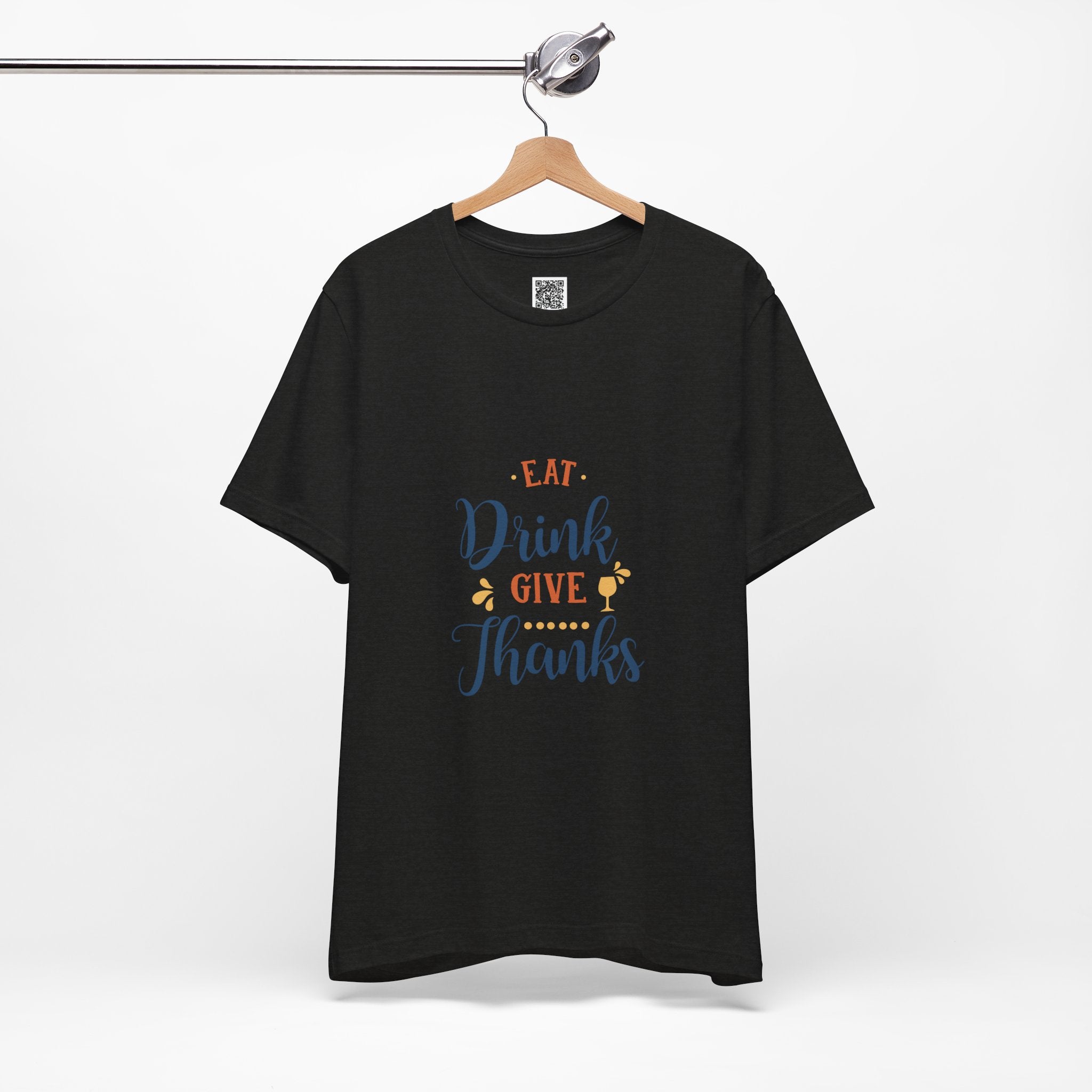 Eat, Drink, Give Thanks – Festive Holiday Spirit