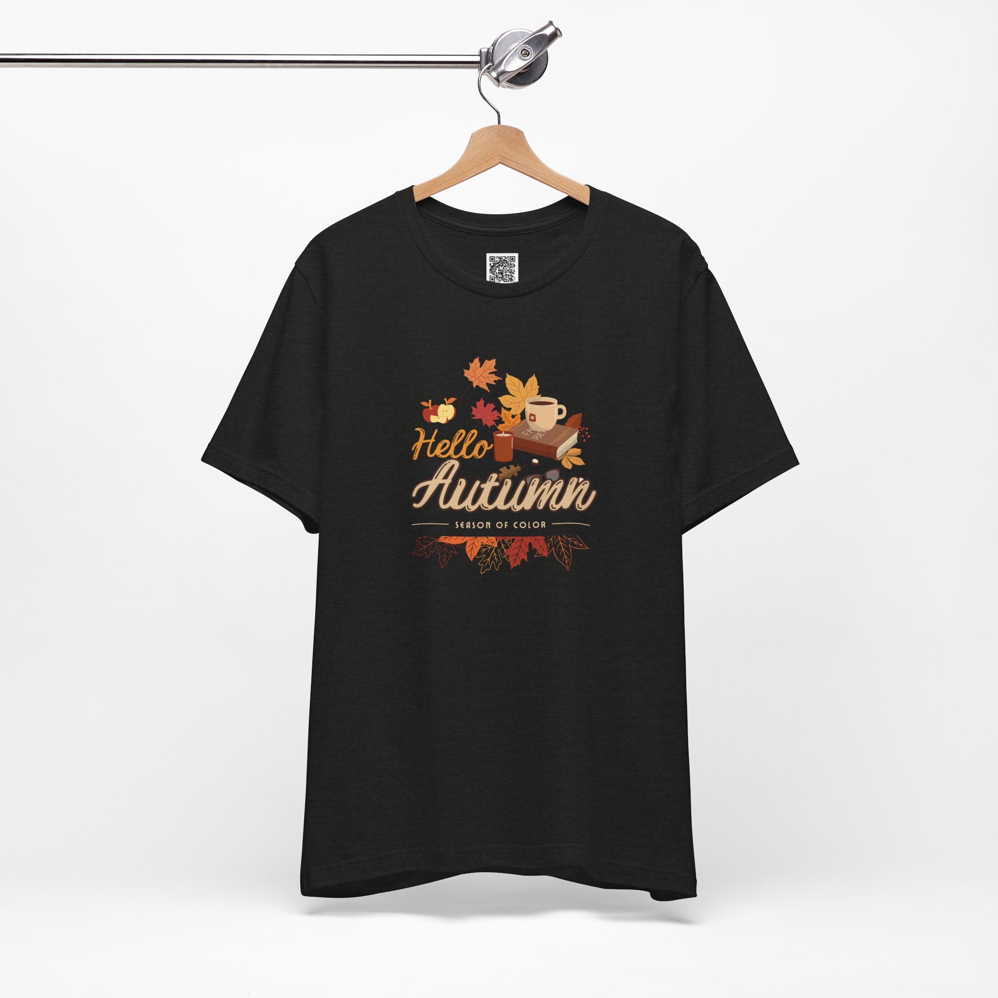 Hello Autumn T-Shirt – Cozy Fall Shirt with Books, Coffee & Leaves for Autumn Lovers