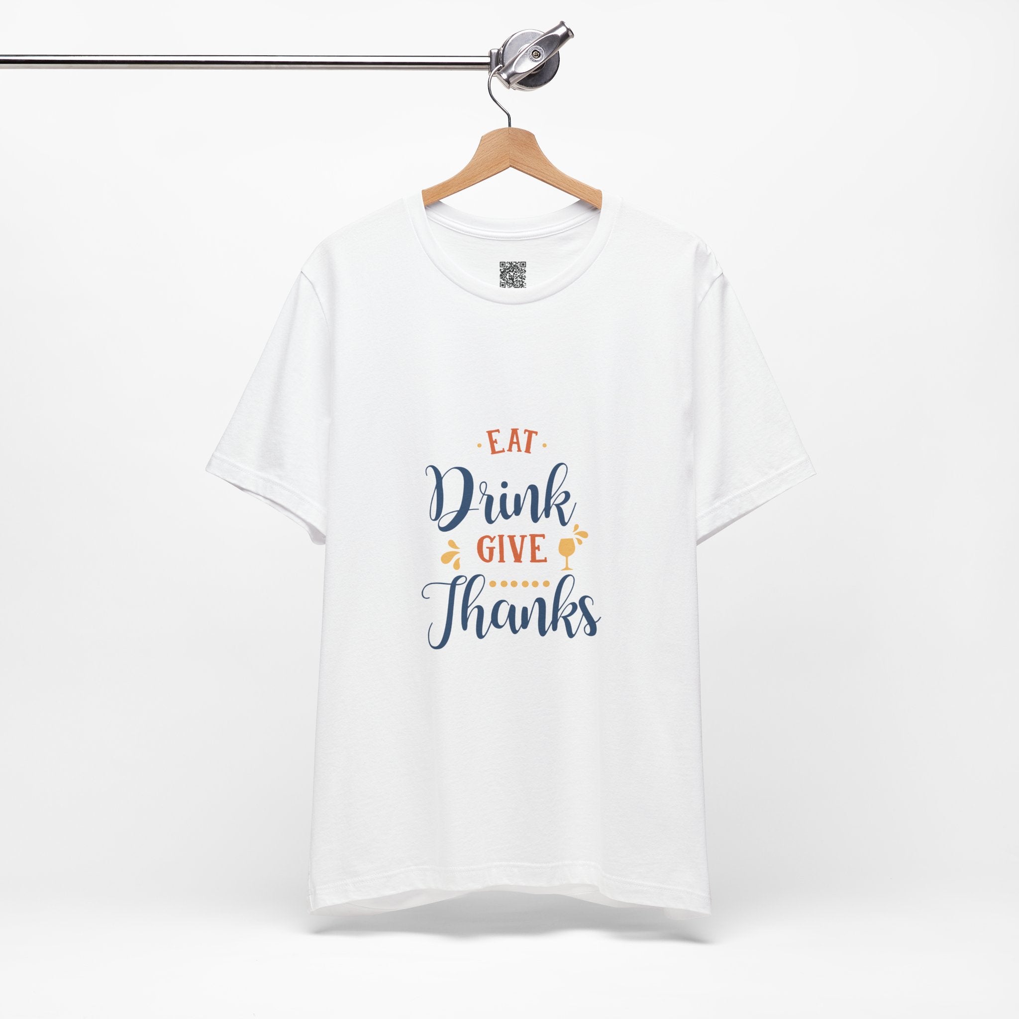 Eat, Drink, Give Thanks – Festive Holiday Spirit