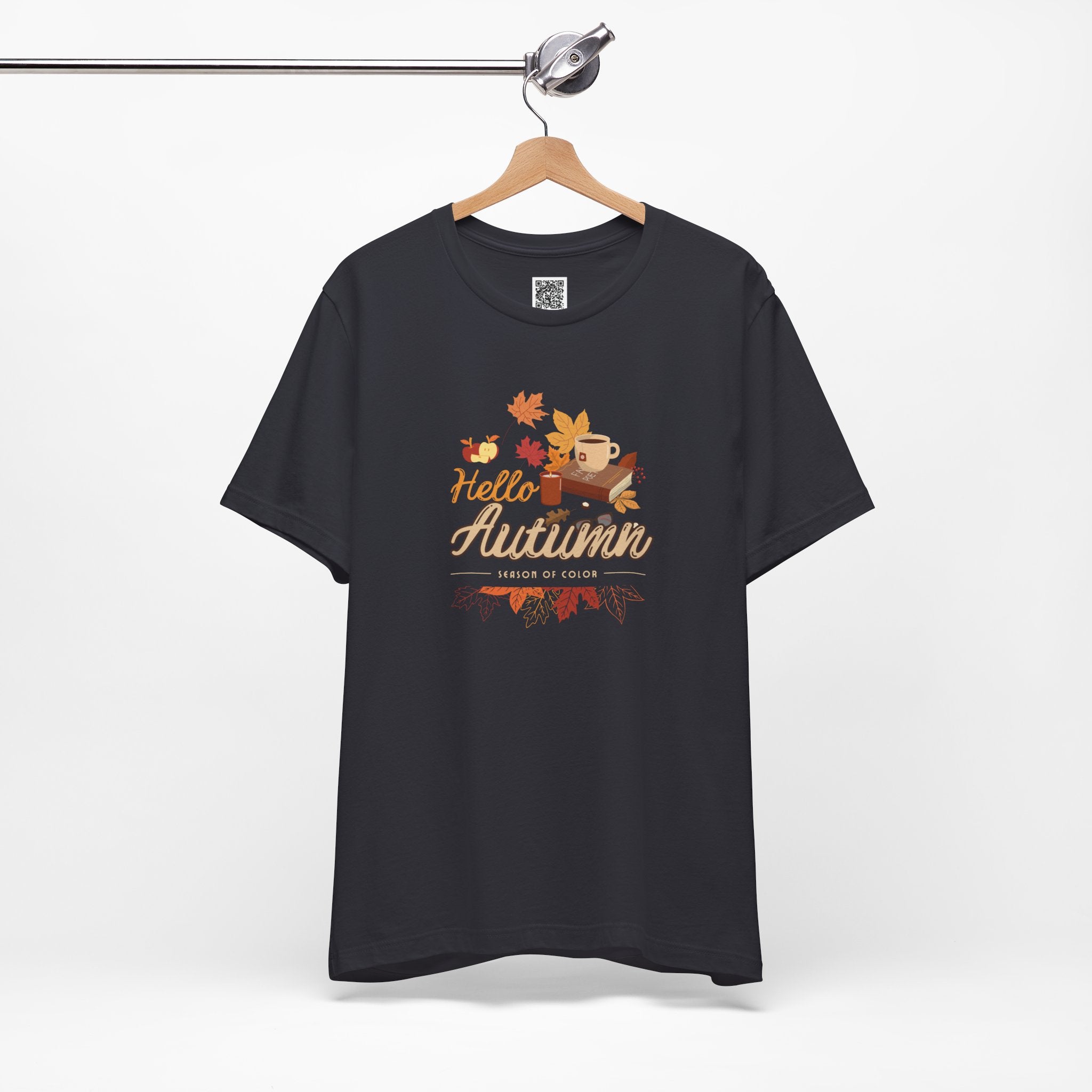 Hello Autumn T-Shirt – Cozy Fall Shirt with Books, Coffee & Leaves for Autumn Lovers
