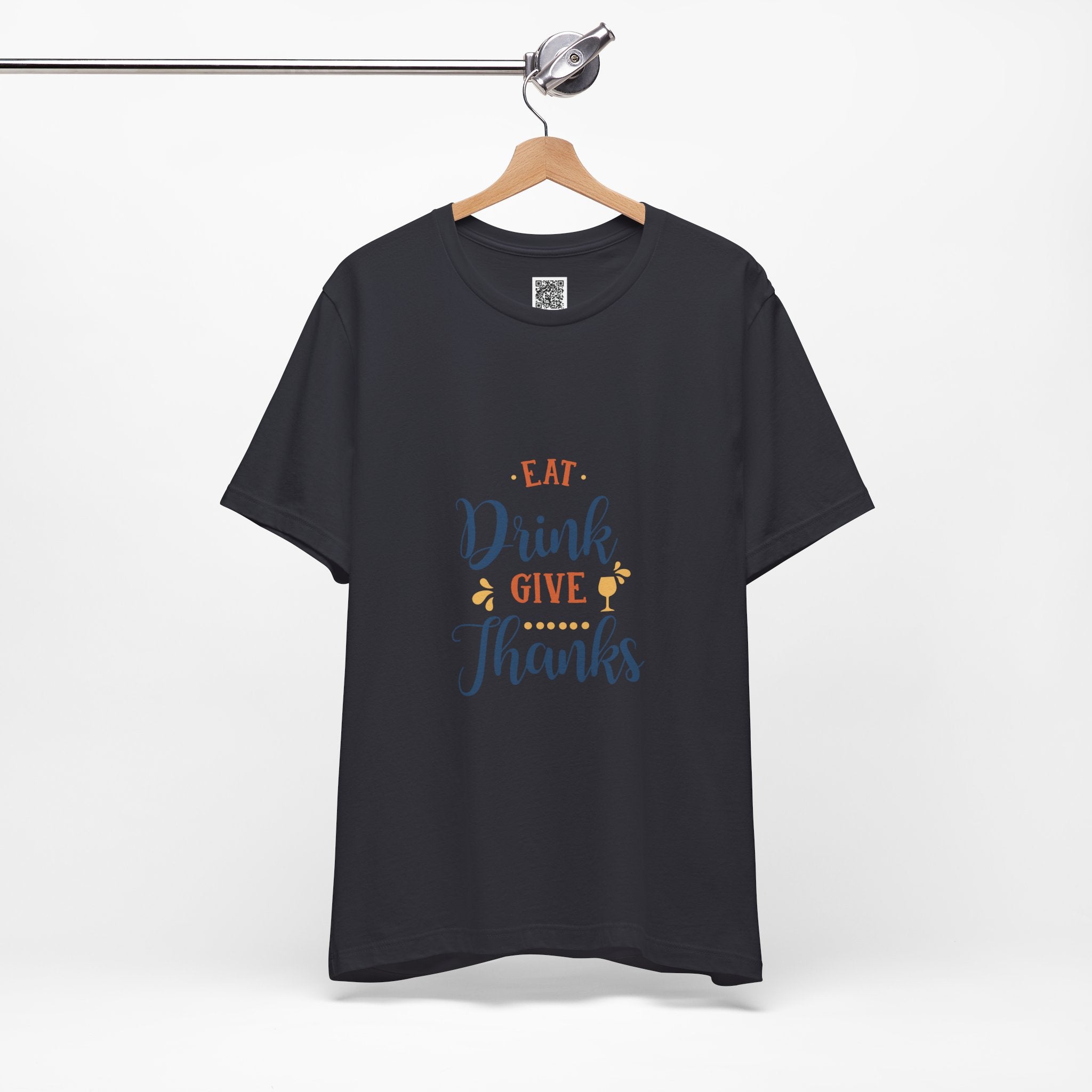 Eat, Drink, Give Thanks – Festive Holiday Spirit